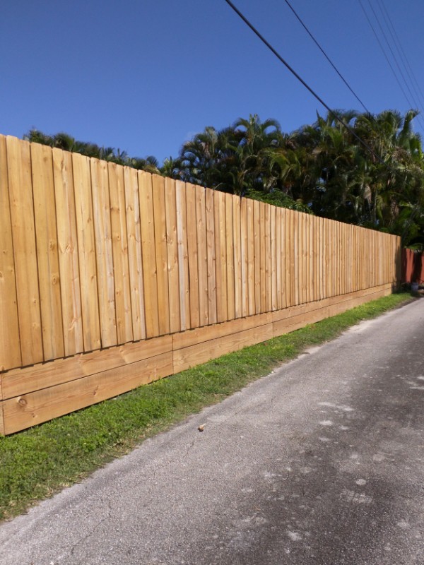 privacy wood fence