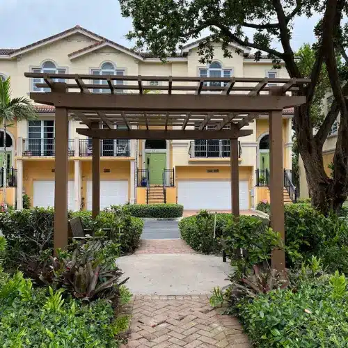 Broward County Fence and Pergolas pic 10